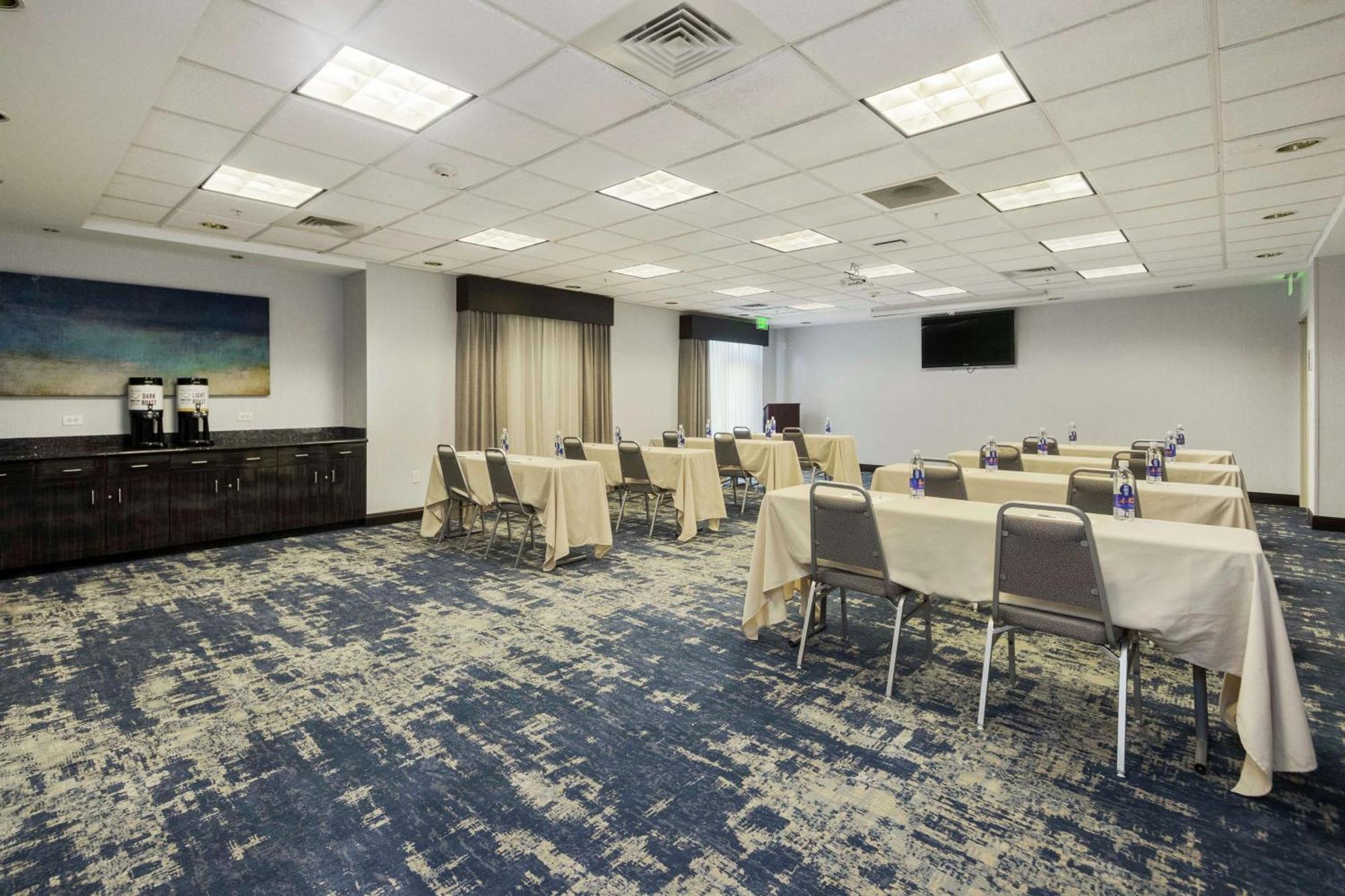 Forest City Hampton Inn & Suites Orlando-Apopka מראה חיצוני תמונה
