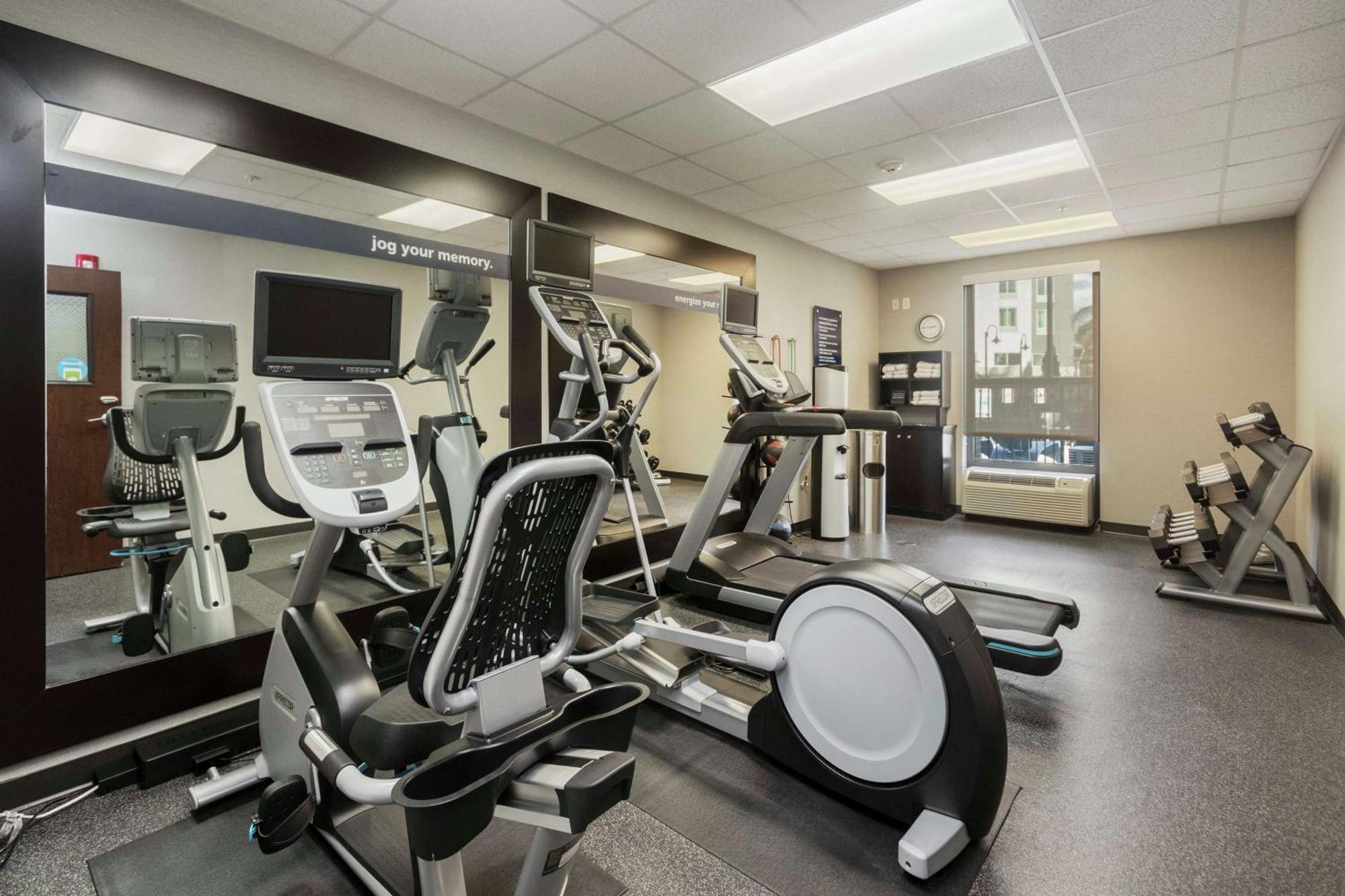 Forest City Hampton Inn & Suites Orlando-Apopka מראה חיצוני תמונה